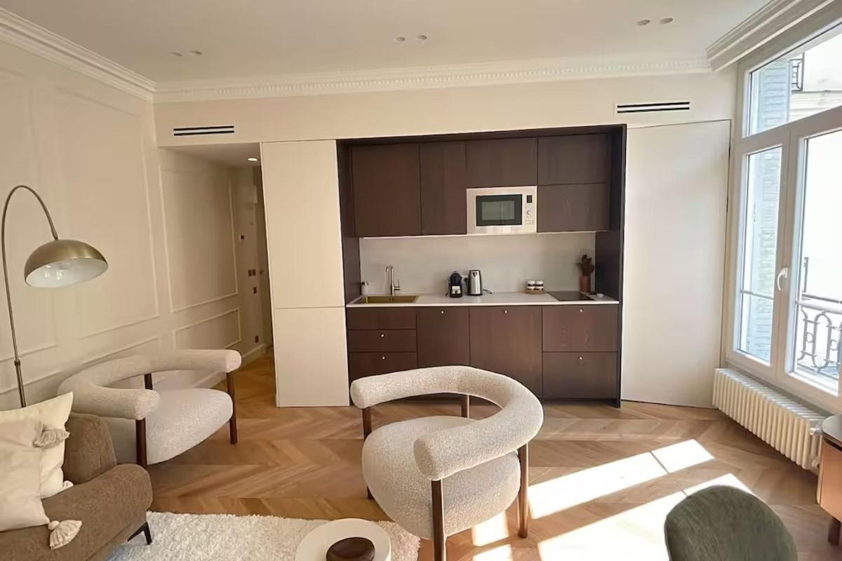Appartement 4p 1br - Fully Renovated With Ac - Champs-elysees Parijs